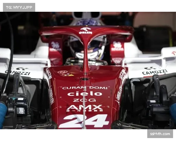 中国车手周冠宇于阿尔法罗密欧车队积累经验 稳步成长