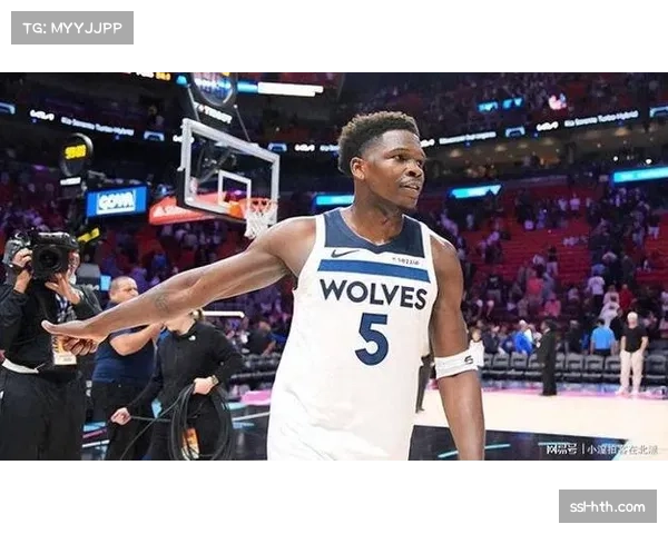森林狼爱德华兹伤退 控卫道苏姆临危受命扛起进攻